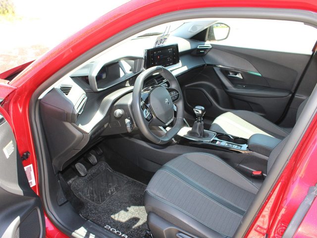 PEUGEOT 2008 usata, con Cerchi in lega