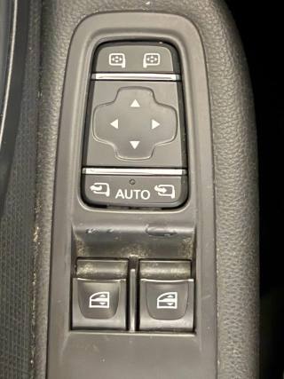 RENAULT Clio usata 19