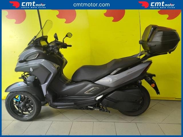 YAMAHA Tricity 300 usata 1
