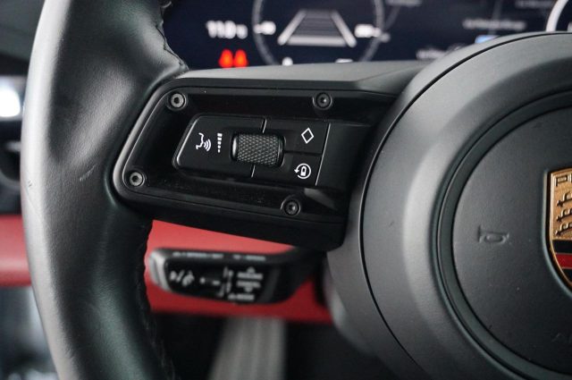 PORSCHE Taycan usata, con ESP