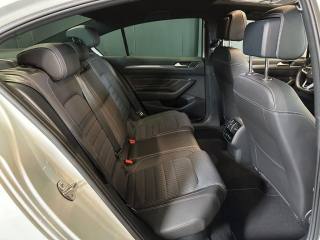 VOLKSWAGEN Passat usata, con USB
