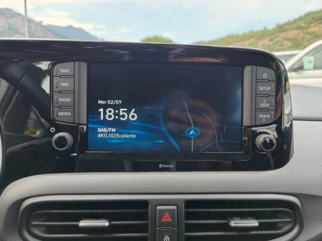 HYUNDAI i10 usata, con Sensori di parcheggio posteriori