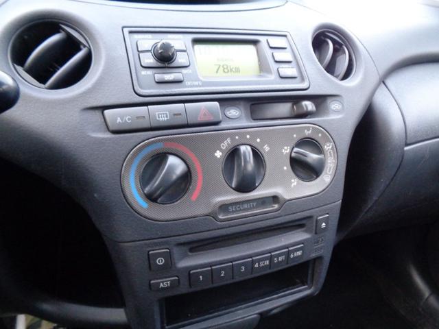 TOYOTA Yaris usata, con Lettore CD