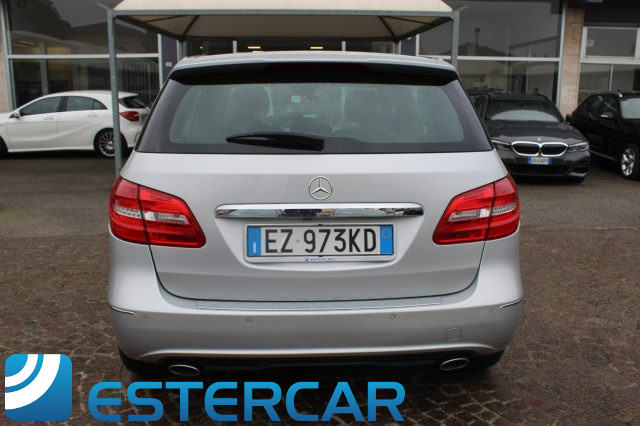 MERCEDES-BENZ B 180 usata, con Cronologia tagliandi