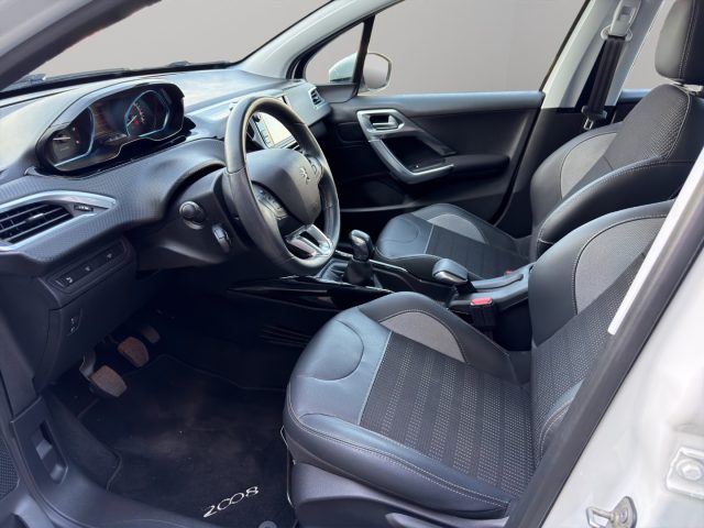 PEUGEOT 2008 usata, con Climatizzatore