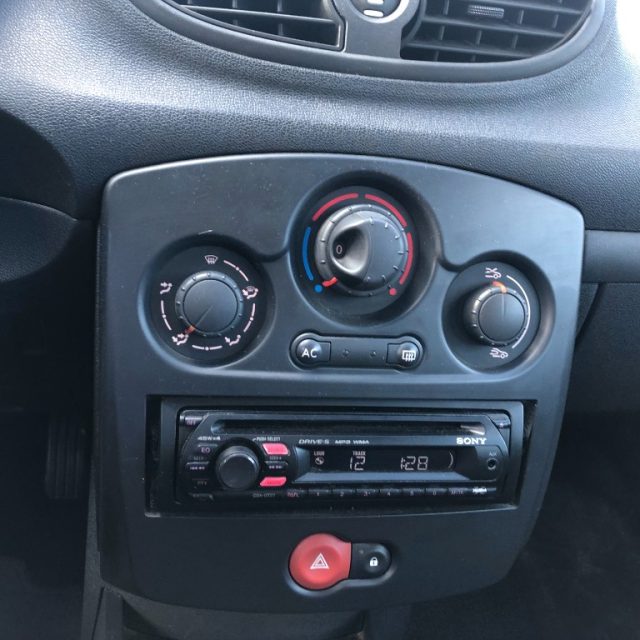 RENAULT Clio usata 14