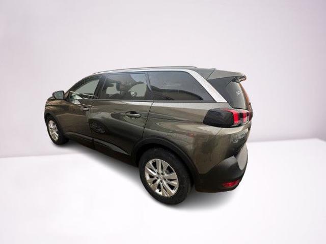 PEUGEOT 5008 usata, con Autoradio