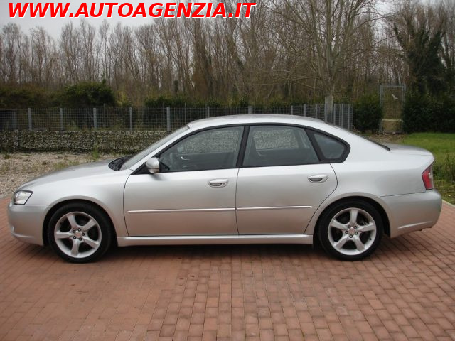SUBARU Legacy usata 3
