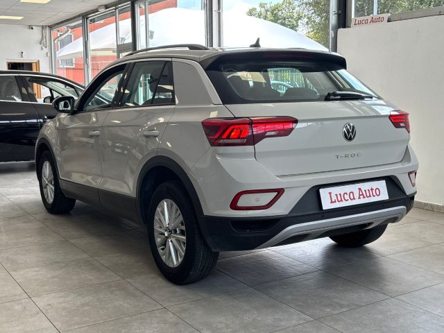 VOLKSWAGEN T-Roc usata, con Autoradio