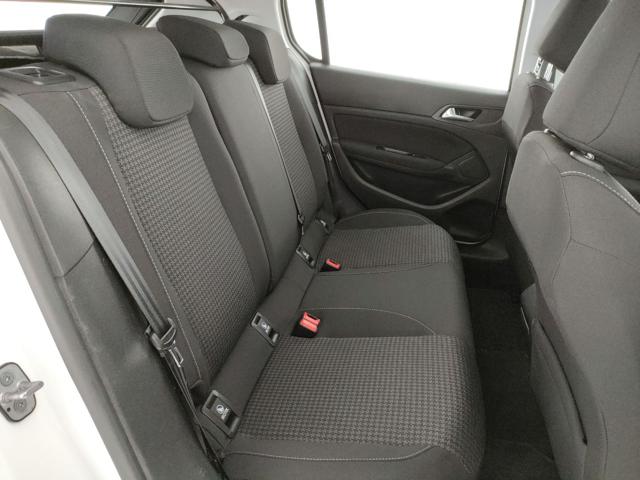 PEUGEOT 308 usata, con Volante in pelle