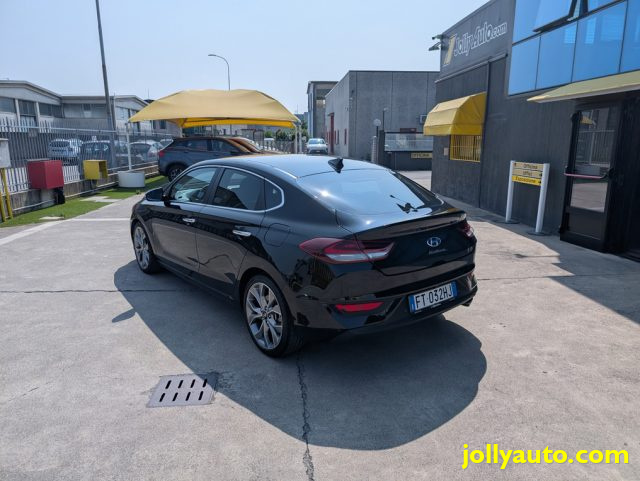HYUNDAI i30 usata, con Bracciolo
