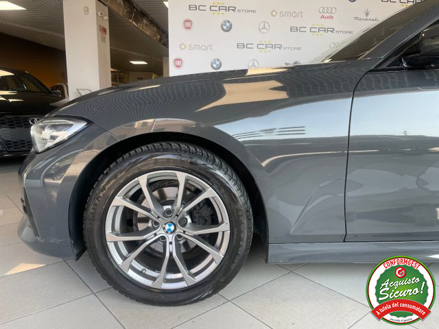 BMW 318 usata, con Touch screen