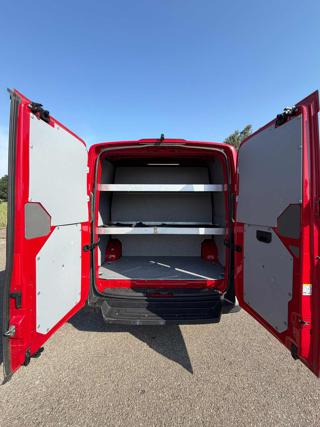 VOLKSWAGEN Crafter usata, con Airbag testa