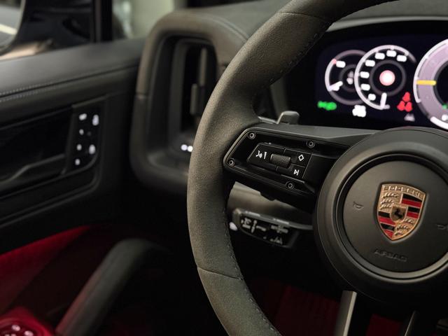 PORSCHE Cayenne usata, con Controllo vocale