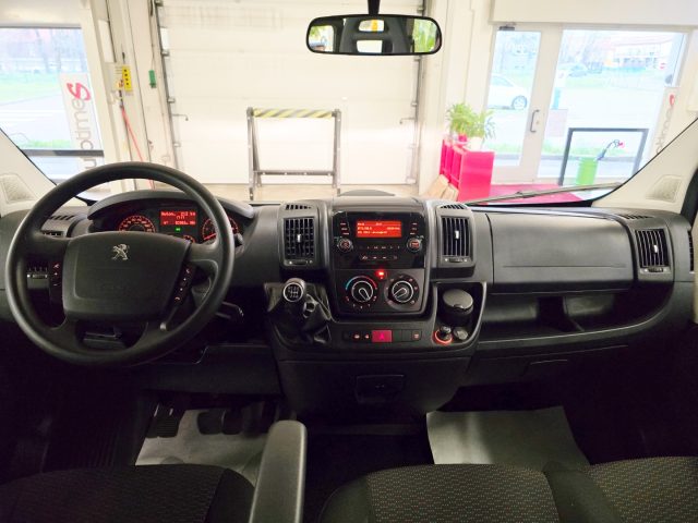 PEUGEOT Boxer usata, con Fendinebbia