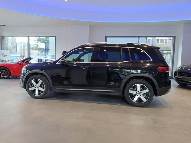 MERCEDES-BENZ GLB 200 usata, con Alzacristalli elettrici