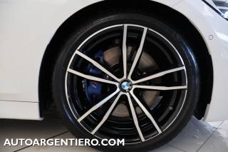 BMW 320 usata, con Fari full-led