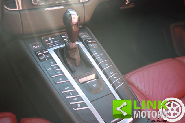 PORSCHE Macan usata, con Schermo multifunzione interamente digitale