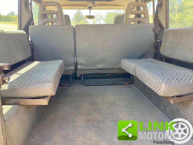 LAND ROVER Defender usata 19