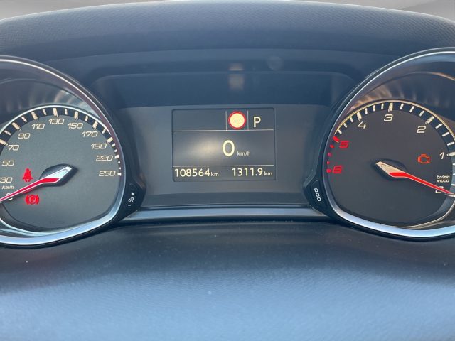 PEUGEOT 308 usata, con Servosterzo