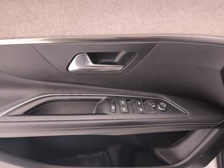 PEUGEOT 3008 usata, con Volante in pelle