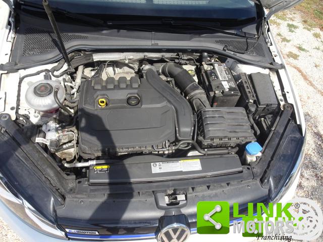 VOLKSWAGEN Golf usata, con Autoradio digitale