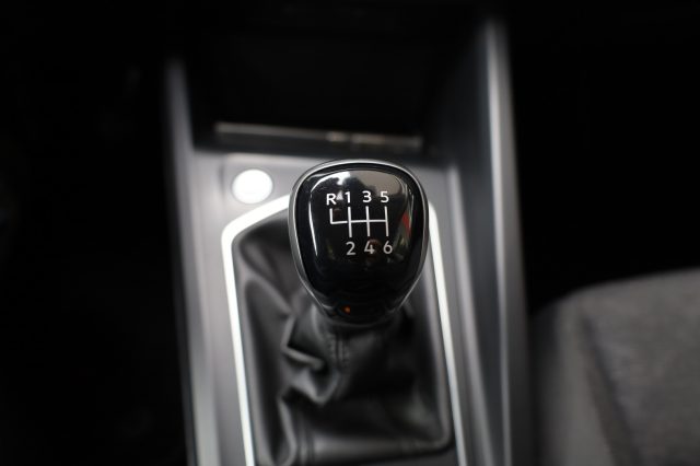 VOLKSWAGEN Golf Variant usata, con Pneumatici estivi