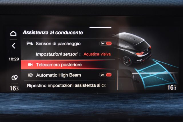 ALFA ROMEO Stelvio usata, con Leve al volante