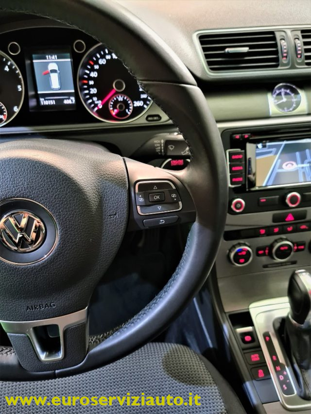 VOLKSWAGEN Passat usata 26