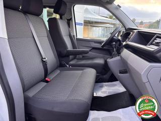VOLKSWAGEN Caravelle usata, con Autoradio digitale