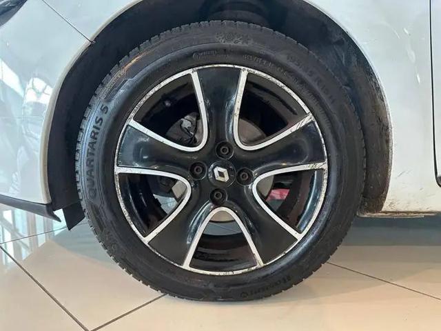 RENAULT Clio usata, con Climatizzatore