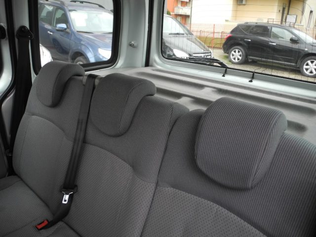 RENAULT Kangoo usata 33