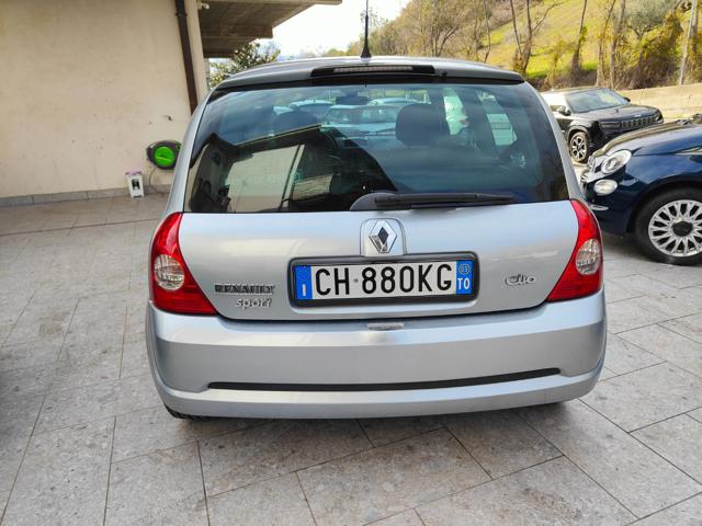 RENAULT Clio usata, con Controllo trazione