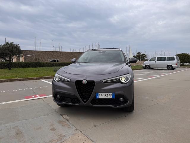 ALFA ROMEO Stelvio usata, con Specchietto retrovisore con funzione antiabbagliamento