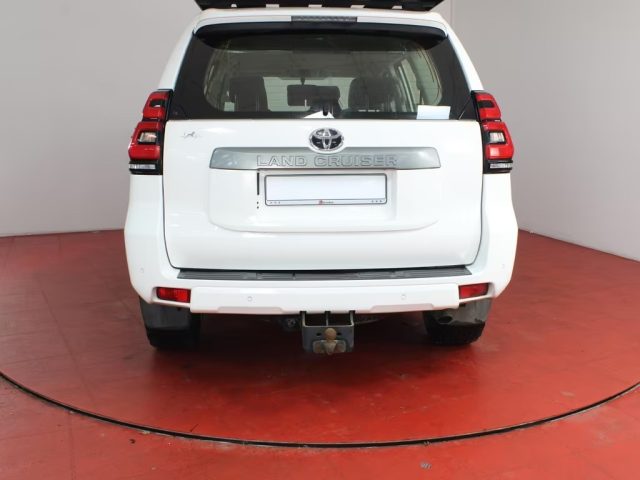 TOYOTA Land Cruiser usata, con Controllo trazione