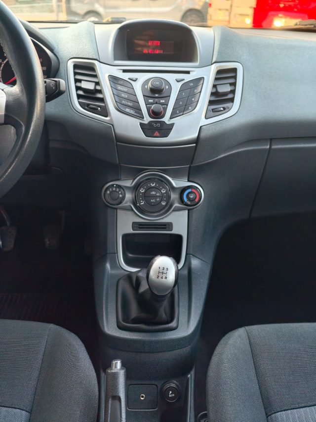 FORD Fiesta usata, con ESP