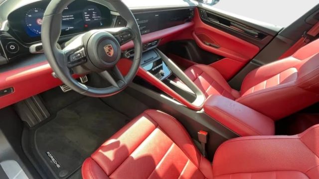 PORSCHE Macan usata, con Autoradio