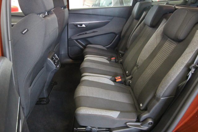 PEUGEOT 5008 usata, con Cronologia tagliandi