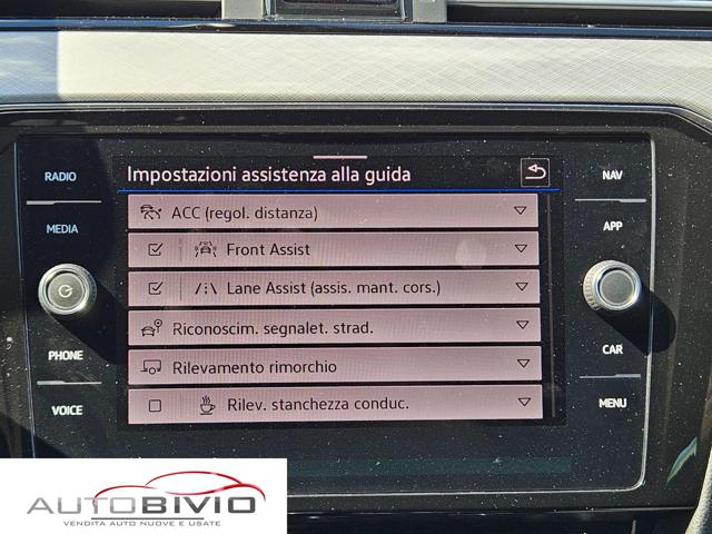 VOLKSWAGEN Passat Variant usata, con ESP
