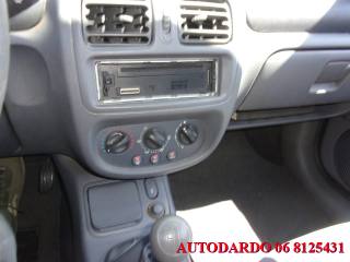 RENAULT Clio usata 9