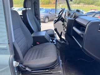 LAND ROVER Defender usata, con Sedile posteriore sdoppiato