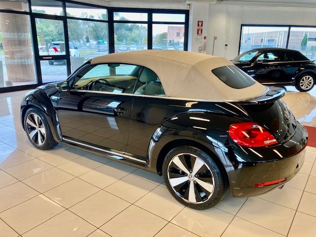 VOLKSWAGEN Maggiolino usata, con Autoradio