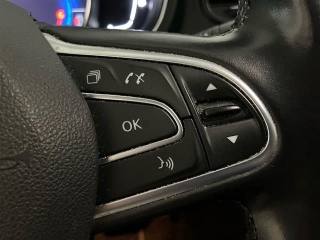 RENAULT Scenic usata, con Specchietti laterali elettrici