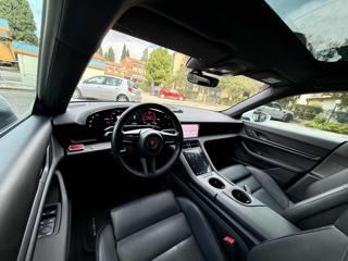 PORSCHE Taycan usata, con Interni in pelle