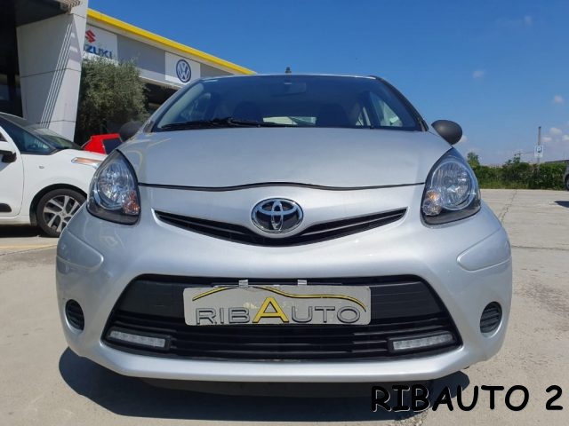 TOYOTA Aygo usata, con Vivavoce