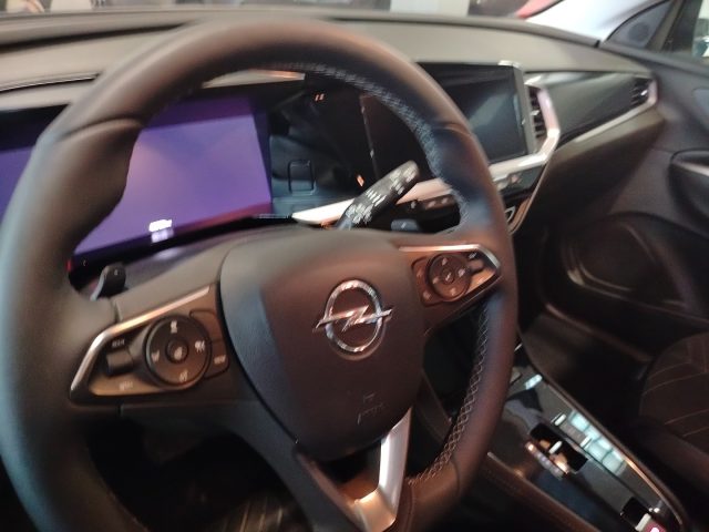 OPEL Grandland usata, con Fari LED