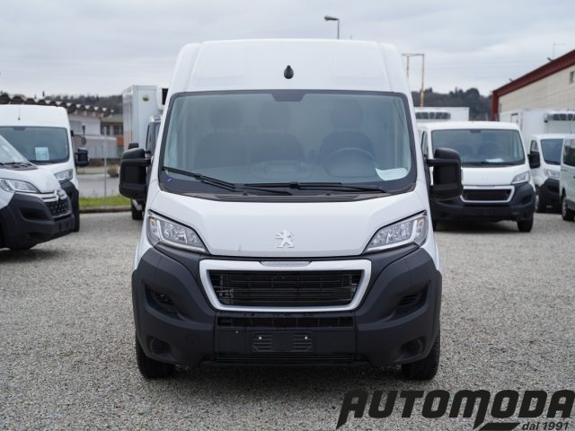 PEUGEOT Boxer usata, con Airbag