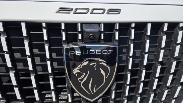 PEUGEOT 2008 usata, con Chiusura centralizzata