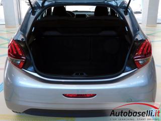 PEUGEOT 208 usata, con MP3