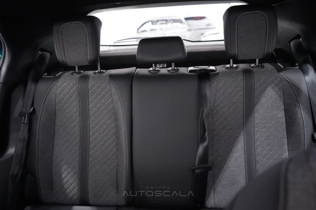PEUGEOT 2008 usata, con Fari LED